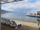 nous arrivons � Pogradec sur les bords du lac d'Orhid que l'Albanie partage avec la Mac�doine