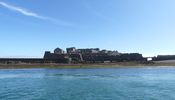 le fort qui prot�ge le port St Peter