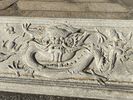 bas relief � l'entr�e du temple