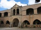 toujours au sud de Rethymnon, le monast�re d'Arkadi