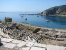 le Seriphos � l'ancre dans la baie de Knidos, petit village turc. Son amphith��tre grec