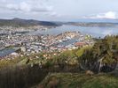 nous prenons le funiculaire qui nous conduit � la plateforme d'o� nous avons cette vue sur Bergen